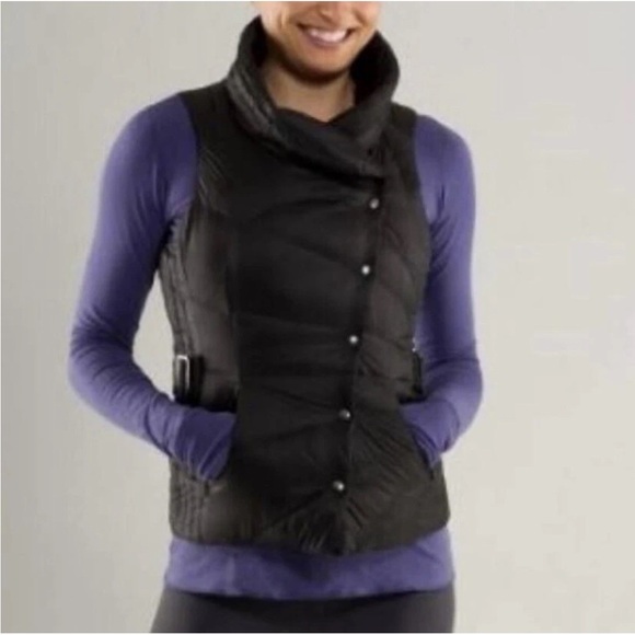 Lululemon RARE “Get Down” Black Quilted Puffer Reversible Down Vest Size 6 - Picture 1 of 5